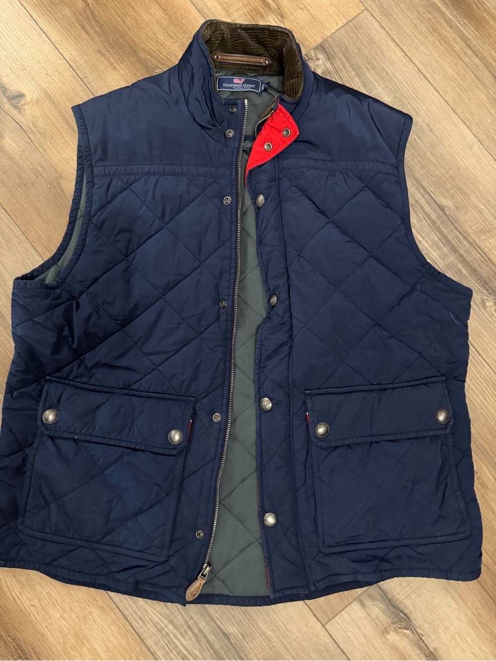 Vineyard Vines Navy Quilted Vest with Red Trim